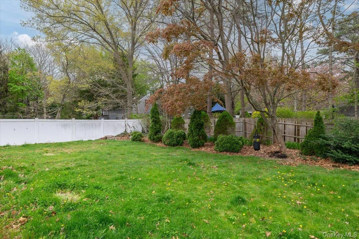 10 Calicotree Lane, Brookhaven, NY, 3 Bedrooms Bedrooms, 9 Rooms Rooms,2 BathroomsBathrooms,Residential,For Rent,Calicotree,0,994659 10 Calicotree Lane, Brookhaven, NY, 3 Bedrooms Bedrooms, 9 Rooms Rooms,2 BathroomsBathrooms,Residential,For Rent,Calicotree,0,994659