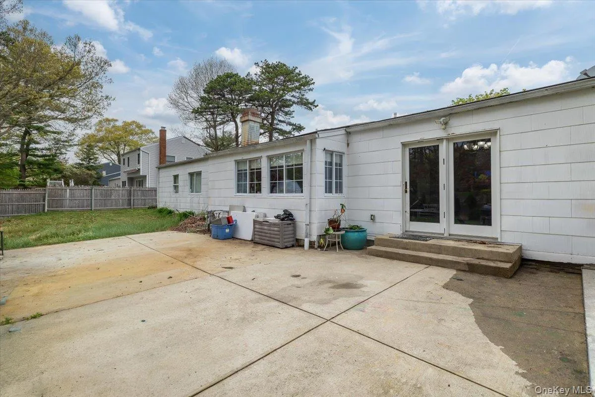 10 Calicotree Lane, Brookhaven, NY, 3 Bedrooms Bedrooms, 9 Rooms Rooms,2 BathroomsBathrooms,Residential,For Rent,Calicotree,0,994659 10 Calicotree Lane, Brookhaven, NY, 3 Bedrooms Bedrooms, 9 Rooms Rooms,2 BathroomsBathrooms,Residential,For Rent,Calicotree,0,994659