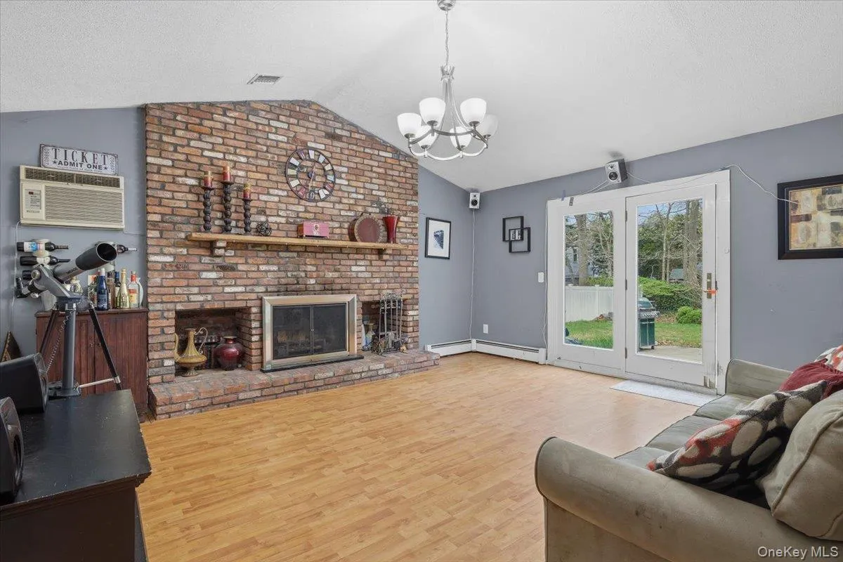10 Calicotree Lane, Brookhaven, NY, 3 Bedrooms Bedrooms, 9 Rooms Rooms,2 BathroomsBathrooms,Residential,For Rent,Calicotree,0,994659 10 Calicotree Lane, Brookhaven, NY, 3 Bedrooms Bedrooms, 9 Rooms Rooms,2 BathroomsBathrooms,Residential,For Rent,Calicotree,0,994659