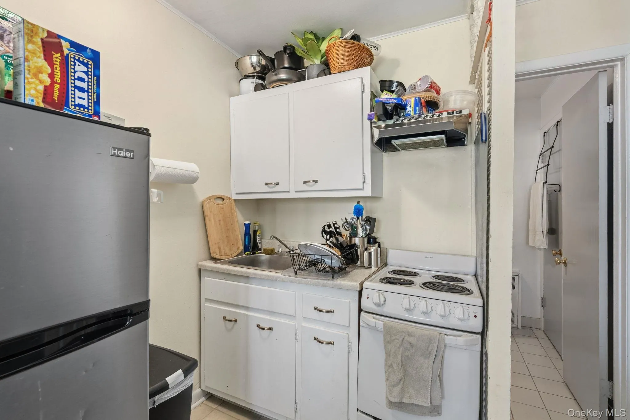 194 Jersey Avenue, Warwick (town), NY, 1 Bedroom Bedrooms, 5 Rooms Rooms,1 BathroomBathrooms,Residential Lease,For Rent,Jersey,0,994669 194 Jersey Avenue, Warwick (town), NY, 1 Bedroom Bedrooms, 5 Rooms Rooms,1 BathroomBathrooms,Residential Lease,For Rent,Jersey,0,994669