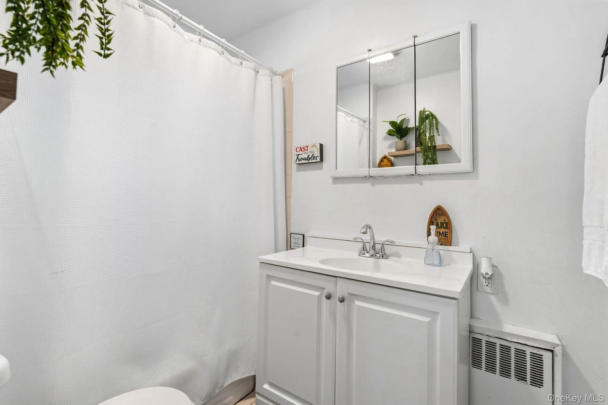 194 Jersey Avenue, Warwick (town), NY, 1 Bedroom Bedrooms, 5 Rooms Rooms,1 BathroomBathrooms,Residential Lease,For Rent,Jersey,0,994669 194 Jersey Avenue, Warwick (town), NY, 1 Bedroom Bedrooms, 5 Rooms Rooms,1 BathroomBathrooms,Residential Lease,For Rent,Jersey,0,994669