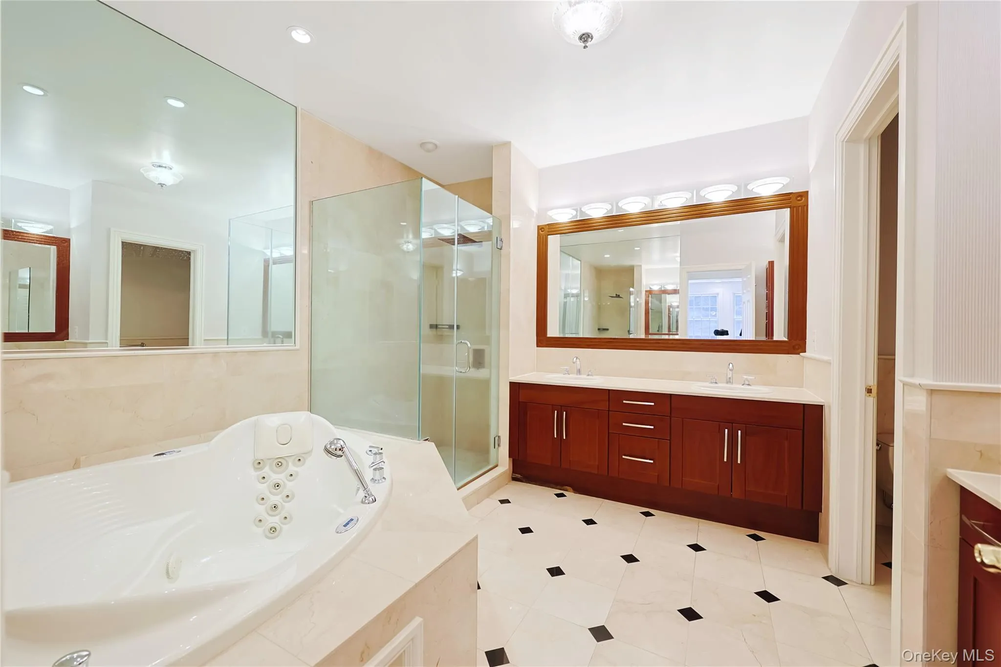 14 Belvedere Court, North Hempstead, NY, 4 Bedrooms Bedrooms, 14 Rooms Rooms,5 BathroomsBathrooms,Residential,For Rent,Belvedere,0,994672 14 Belvedere Court, North Hempstead, NY, 4 Bedrooms Bedrooms, 14 Rooms Rooms,5 BathroomsBathrooms,Residential,For Rent,Belvedere,0,994672