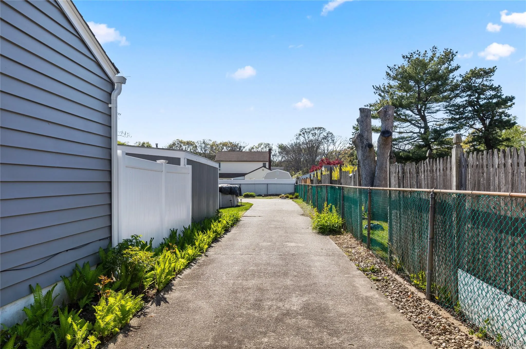 1080 Bay Shore Avenue, Islip, NY, 3 Bedrooms Bedrooms, 7 Rooms Rooms,1 BathroomBathrooms,Residential,For Rent,Bay Shore,0,994682 1080 Bay Shore Avenue, Islip, NY, 3 Bedrooms Bedrooms, 7 Rooms Rooms,1 BathroomBathrooms,Residential,For Rent,Bay Shore,0,994682