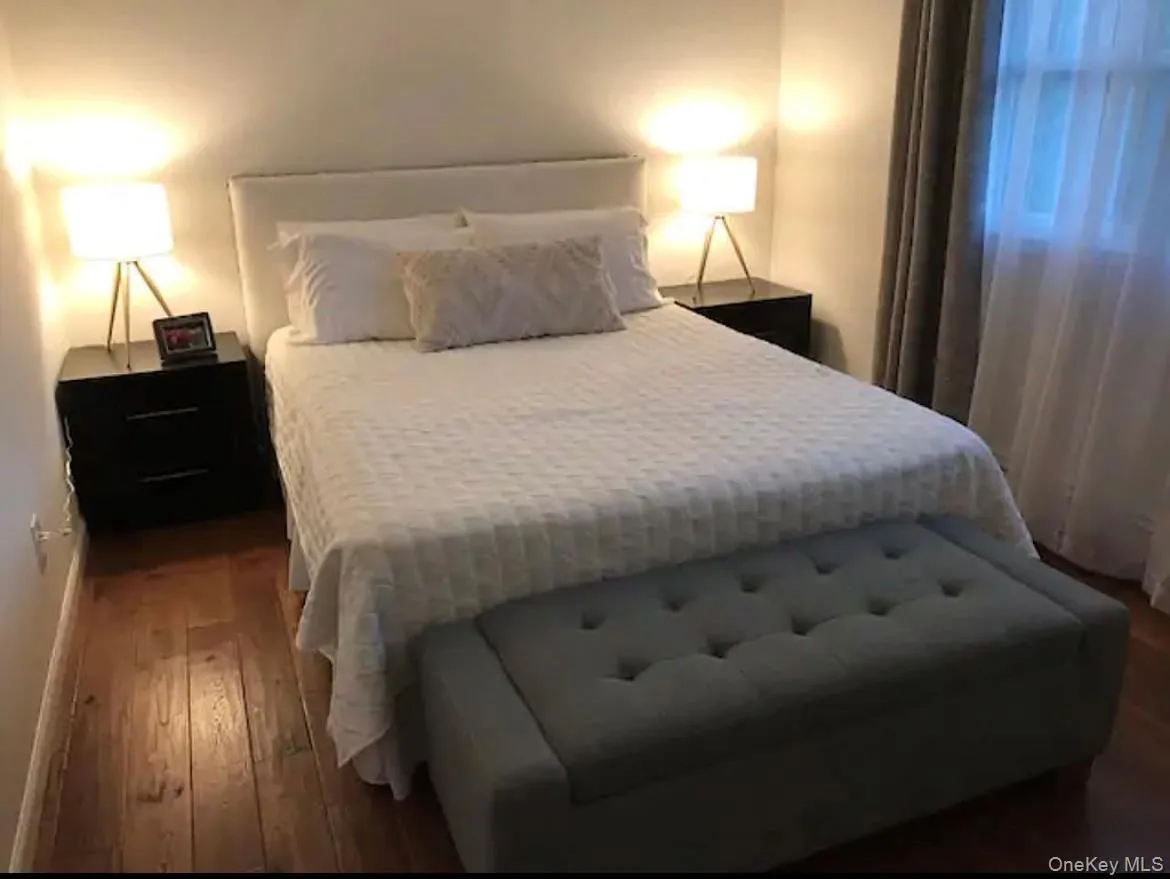 41 Columbine Avenue, Southampton, NY, 6 Bedrooms Bedrooms, 12 Rooms Rooms,4 BathroomsBathrooms,Residential Lease,For Rent,Columbine,0,994697 41 Columbine Avenue, Southampton, NY, 6 Bedrooms Bedrooms, 12 Rooms Rooms,4 BathroomsBathrooms,Residential Lease,For Rent,Columbine,0,994697
