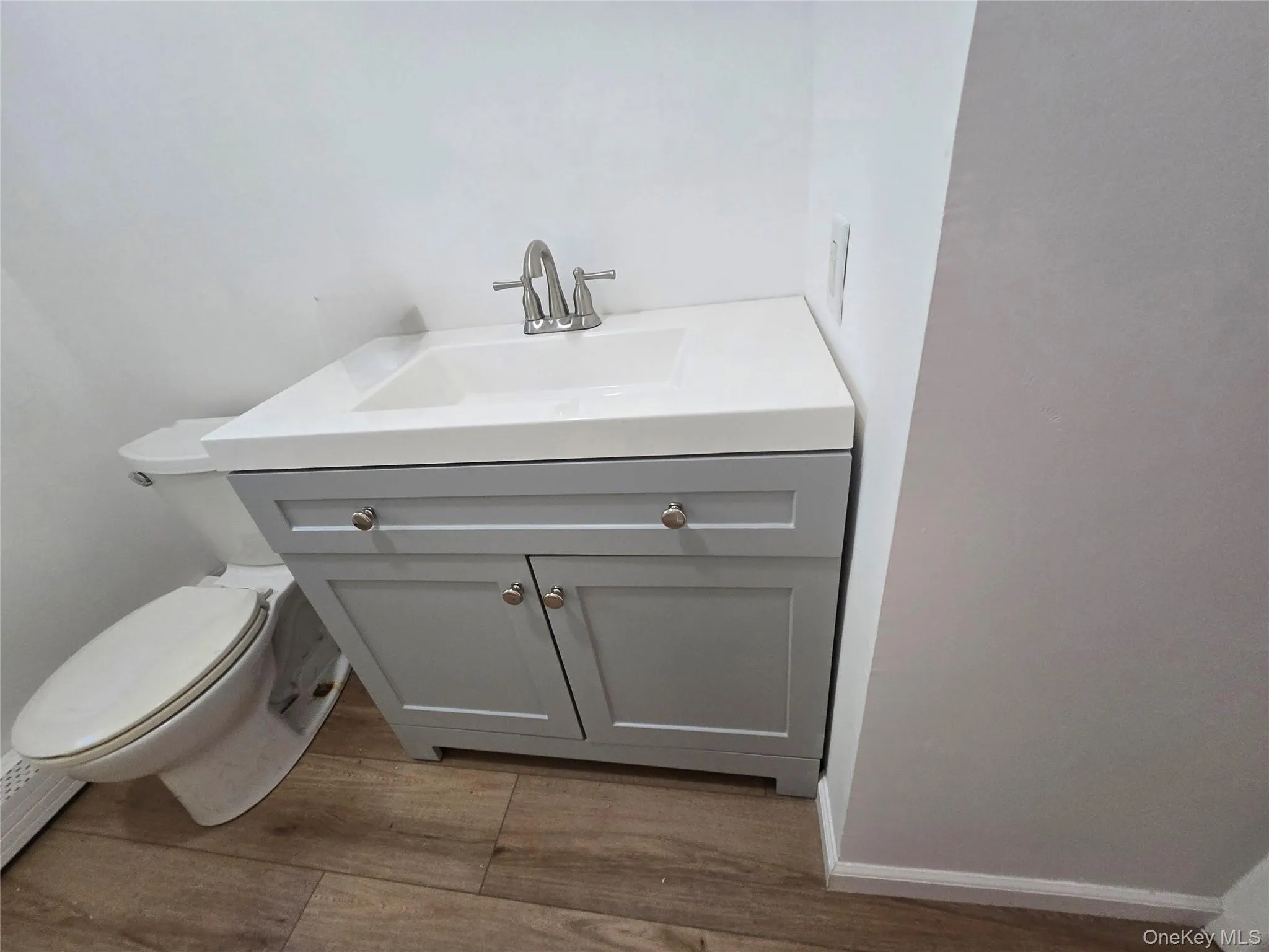 310A Frowein Road, Brookhaven, NY, 3 Bedroom Bedrooms, 5 Room Rooms,1 BathroomBathrooms,Residential Lease,For Rent,Frowein,0,994742 310A Frowein Road, Brookhaven, NY, 3 Bedroom Bedrooms, 5 Room Rooms,1 BathroomBathrooms,Residential Lease,For Rent,Frowein,0,994742