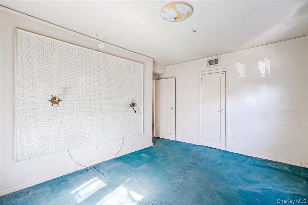 3231 163rd Street, New York, NY, 3 Bedrooms Bedrooms, 8 Rooms Rooms,1 BathroomBathrooms,Residential,For Rent,163rd,0,994743 3231 163rd Street, New York, NY, 3 Bedrooms Bedrooms, 8 Rooms Rooms,1 BathroomBathrooms,Residential,For Rent,163rd,0,994743