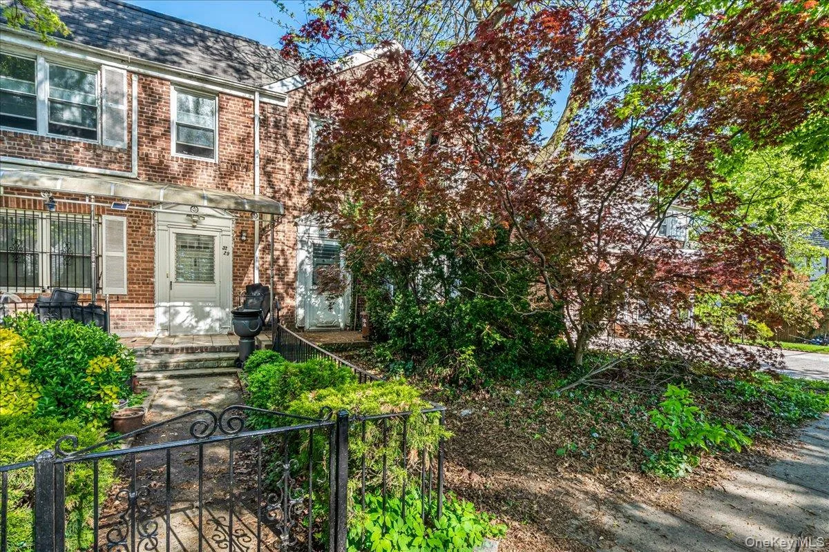 3231 163rd Street, New York, NY, 3 Bedrooms Bedrooms, 8 Rooms Rooms,1 BathroomBathrooms,Residential,For Rent,163rd,0,994743 3231 163rd Street, New York, NY, 3 Bedrooms Bedrooms, 8 Rooms Rooms,1 BathroomBathrooms,Residential,For Rent,163rd,0,994743