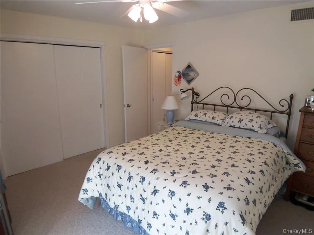 288 Heritage Hills, Somers, NY, 1 Bedroom Bedrooms, 4 Rooms Rooms,1 BathroomBathrooms,Residential Lease,For Rent,Heritage,0,994751 288 Heritage Hills, Somers, NY, 1 Bedroom Bedrooms, 4 Rooms Rooms,1 BathroomBathrooms,Residential Lease,For Rent,Heritage,0,994751