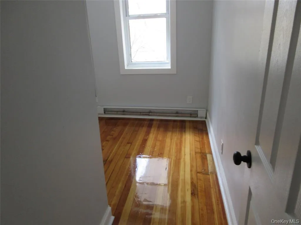 949 213th Street, New York, NY, 3 Bedrooms Bedrooms, 5 Rooms Rooms,1 BathroomBathrooms,Residential Lease,For Rent,213th,0,994754 949 213th Street, New York, NY, 3 Bedrooms Bedrooms, 5 Rooms Rooms,1 BathroomBathrooms,Residential Lease,For Rent,213th,0,994754