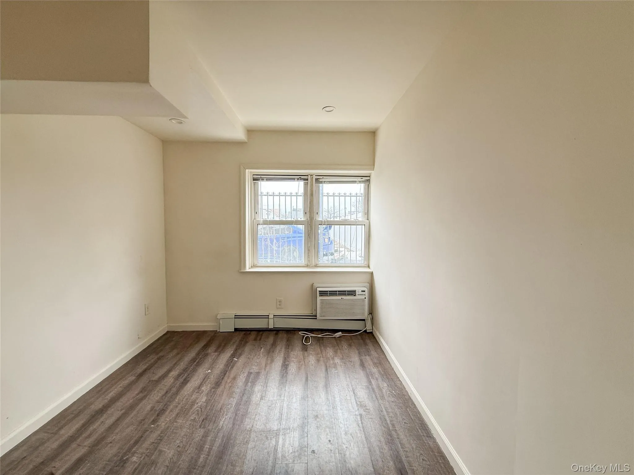 765 Shore Road, Long Beach, NY, 1 Bedroom Bedrooms, 4 Rooms Rooms,1 BathroomBathrooms,Residential Lease,For Rent,Shore,0,994775 765 Shore Road, Long Beach, NY, 1 Bedroom Bedrooms, 4 Rooms Rooms,1 BathroomBathrooms,Residential Lease,For Rent,Shore,0,994775