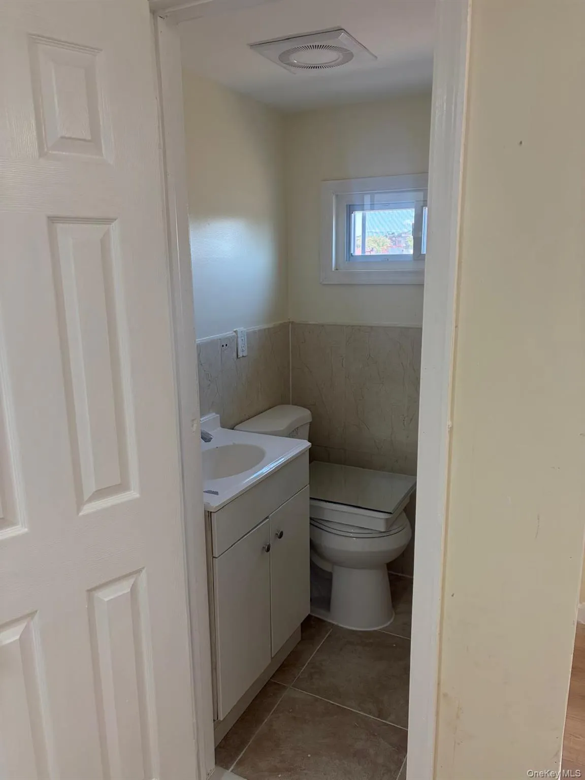 16201 85th Avenue, New York, NY, 3 Bedrooms Bedrooms, 7 Rooms Rooms,1 BathroomBathrooms,Residential Lease,For Rent,85th,0,994779 16201 85th Avenue, New York, NY, 3 Bedrooms Bedrooms, 7 Rooms Rooms,1 BathroomBathrooms,Residential Lease,For Rent,85th,0,994779