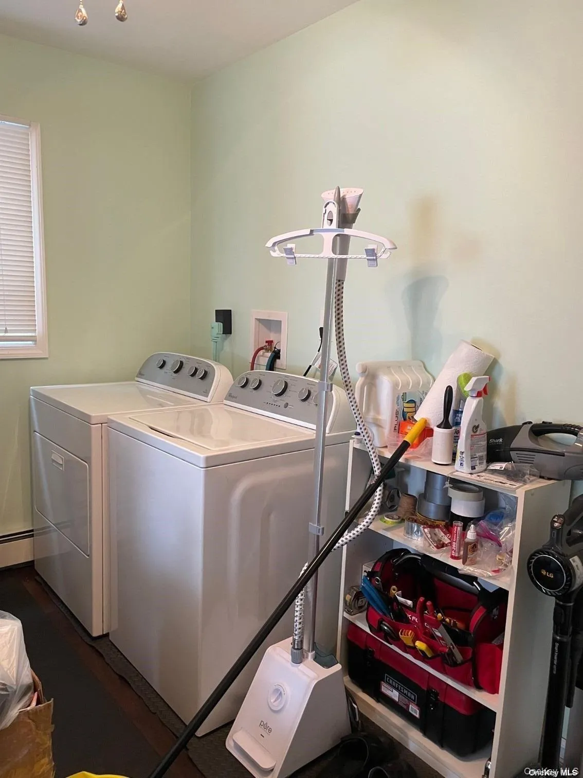 59 Wolcott Road, Hempstead, NY, 2 Bedrooms Bedrooms, 5 Rooms Rooms,1 BathroomBathrooms,Residential Lease,For Rent,Wolcott,0,994790 59 Wolcott Road, Hempstead, NY, 2 Bedrooms Bedrooms, 5 Rooms Rooms,1 BathroomBathrooms,Residential Lease,For Rent,Wolcott,0,994790