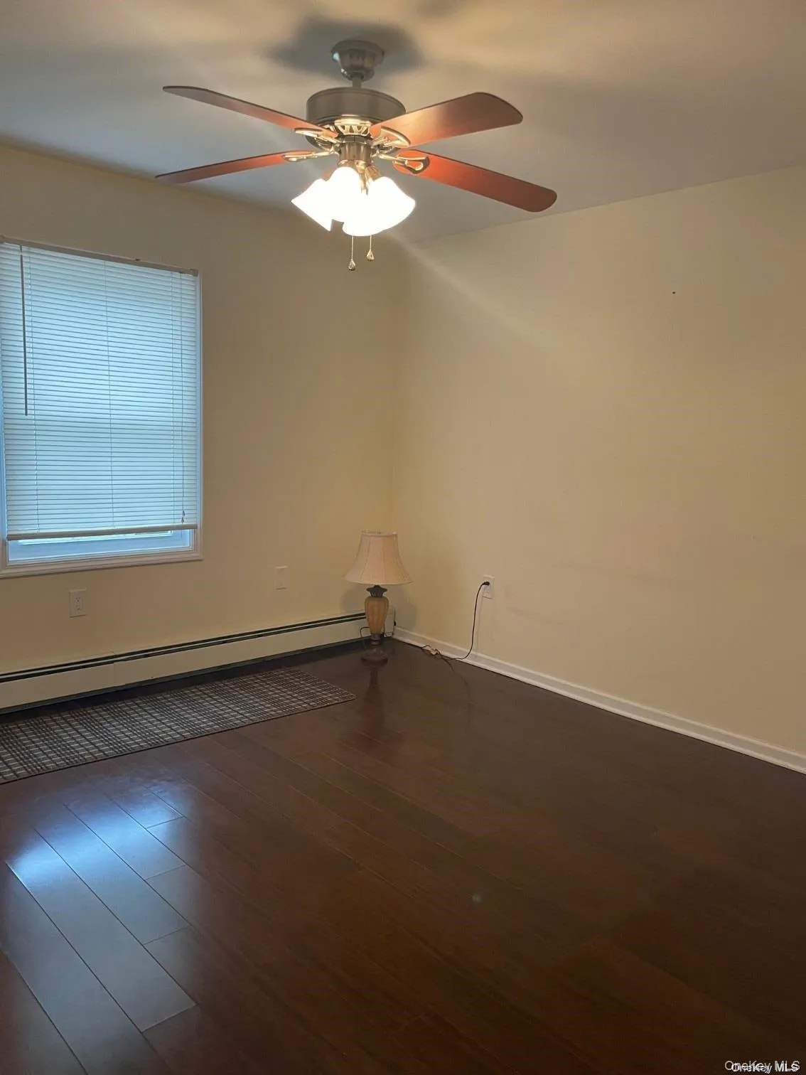 59 Wolcott Road, Hempstead, NY, 2 Bedrooms Bedrooms, 5 Rooms Rooms,1 BathroomBathrooms,Residential Lease,For Rent,Wolcott,0,994790 59 Wolcott Road, Hempstead, NY, 2 Bedrooms Bedrooms, 5 Rooms Rooms,1 BathroomBathrooms,Residential Lease,For Rent,Wolcott,0,994790