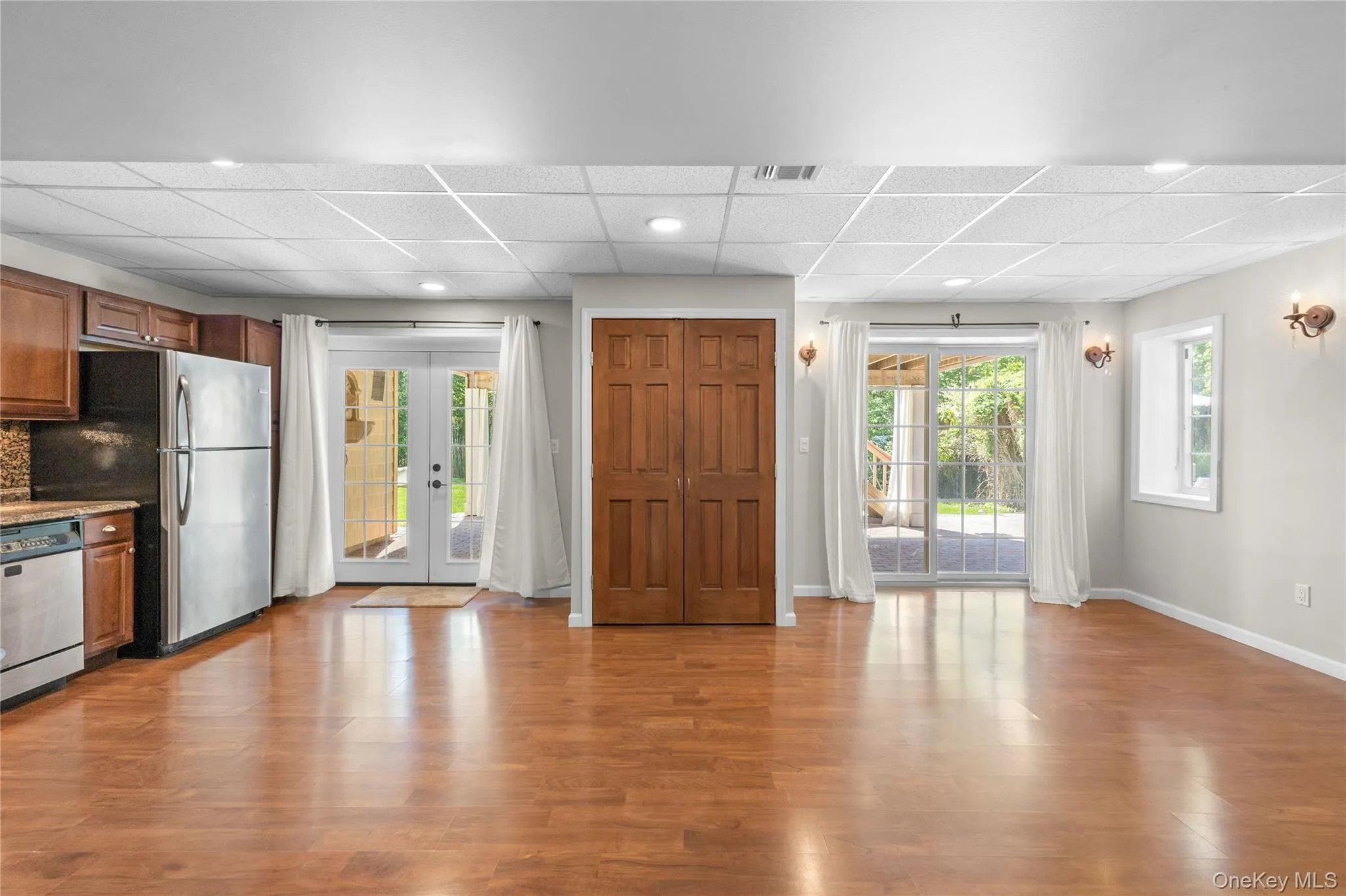 3 Dover Court, Riverhead, NY, 5 Bedrooms Bedrooms, 9 Rooms Rooms,3 BathroomsBathrooms,Residential Sale,For Rent,Dover,0,994795 3 Dover Court, Riverhead, NY, 5 Bedrooms Bedrooms, 9 Rooms Rooms,3 BathroomsBathrooms,Residential Sale,For Rent,Dover,0,994795