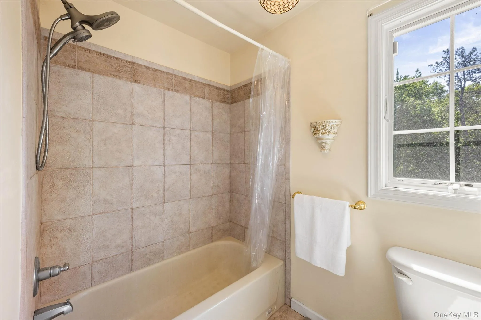 3 Dover Court, Riverhead, NY, 5 Bedrooms Bedrooms, 9 Rooms Rooms,3 BathroomsBathrooms,Residential Sale,For Rent,Dover,0,994795 3 Dover Court, Riverhead, NY, 5 Bedrooms Bedrooms, 9 Rooms Rooms,3 BathroomsBathrooms,Residential Sale,For Rent,Dover,0,994795
