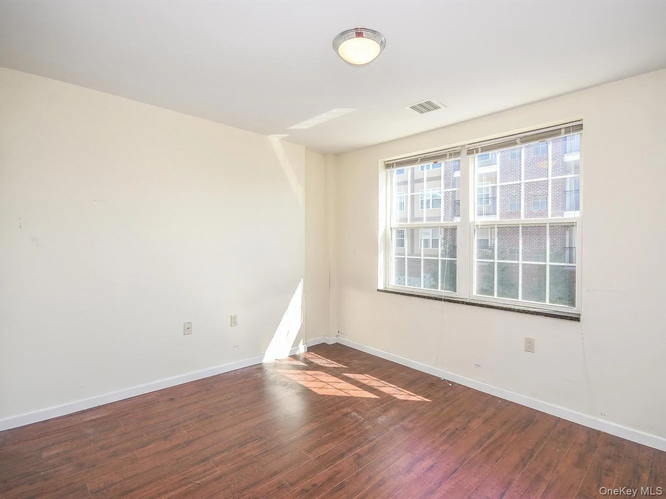 200 Carney Street, Glen Cove, NY, 2 Bedrooms Bedrooms, 3 Rooms Rooms,1 BathroomBathrooms,Residential Lease,For Rent,Carney,0,994814 200 Carney Street, Glen Cove, NY, 2 Bedrooms Bedrooms, 3 Rooms Rooms,1 BathroomBathrooms,Residential Lease,For Rent,Carney,0,994814