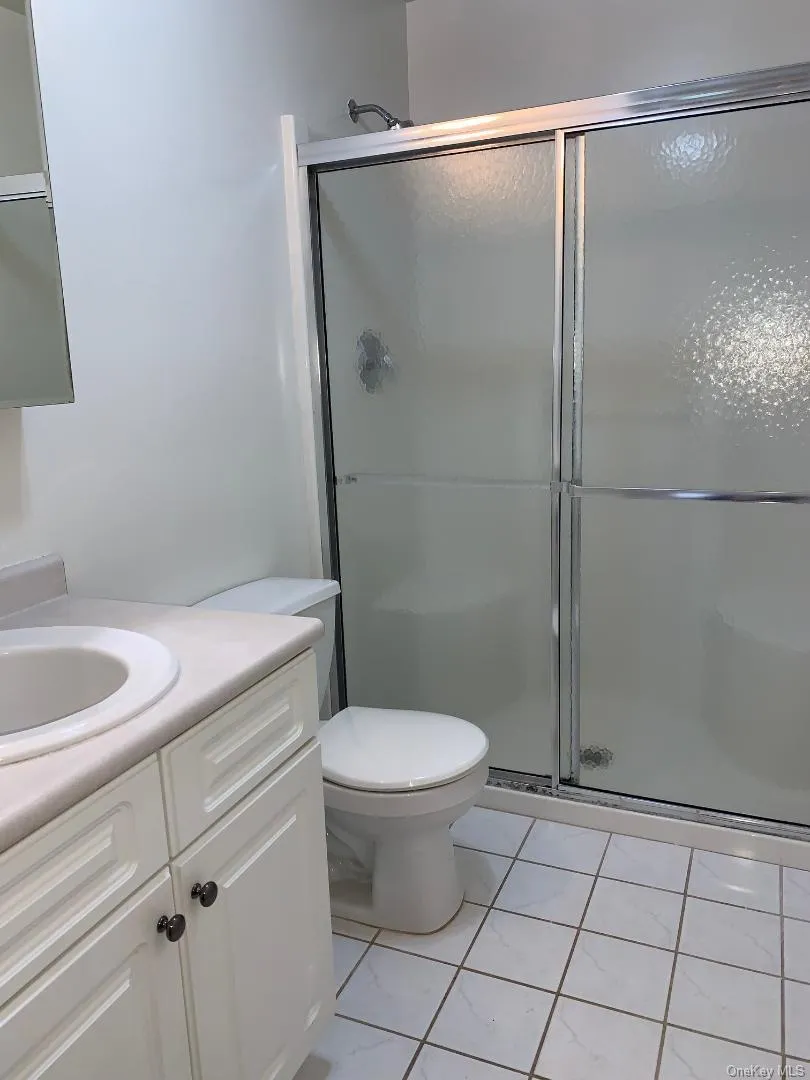 25 College Avenue, Clarkstown, NY, 2 Bedrooms Bedrooms, 6 Rooms Rooms,2 BathroomsBathrooms,Residential Lease,For Rent,College,0,994815 25 College Avenue, Clarkstown, NY, 2 Bedrooms Bedrooms, 6 Rooms Rooms,2 BathroomsBathrooms,Residential Lease,For Rent,College,0,994815