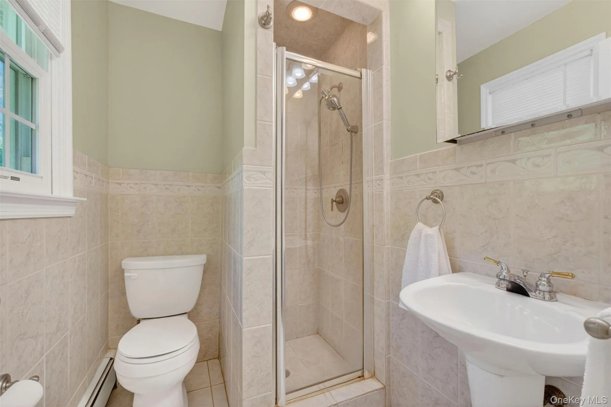 14 Victor Lane, Poughkeepsie, NY, 4 Bedrooms Bedrooms, 8 Rooms Rooms,3 BathroomsBathrooms,Residential,For Rent,Victor,0,994817 14 Victor Lane, Poughkeepsie, NY, 4 Bedrooms Bedrooms, 8 Rooms Rooms,3 BathroomsBathrooms,Residential,For Rent,Victor,0,994817