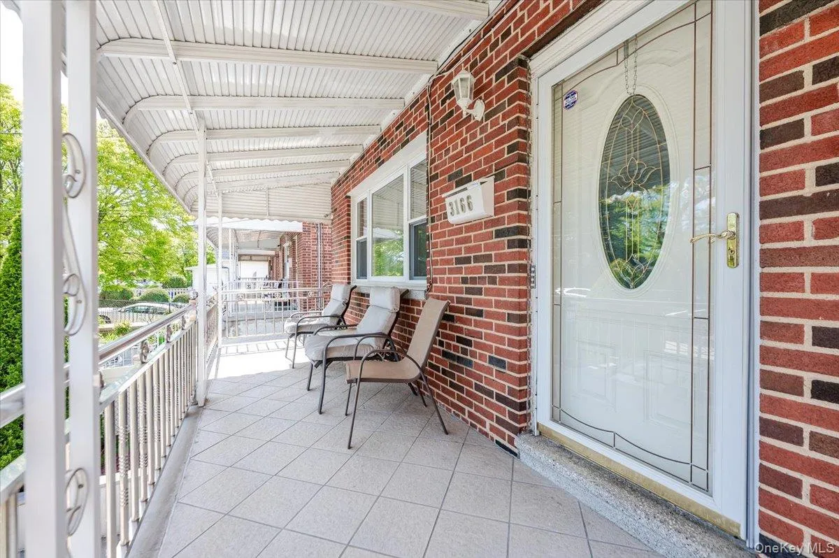 3166 Spencer Drive, New York, NY, 3 Bedrooms Bedrooms, 6 Rooms Rooms,1 BathroomBathrooms,Residential Lease,For Rent,Spencer,0,994821 3166 Spencer Drive, New York, NY, 3 Bedrooms Bedrooms, 6 Rooms Rooms,1 BathroomBathrooms,Residential Lease,For Rent,Spencer,0,994821