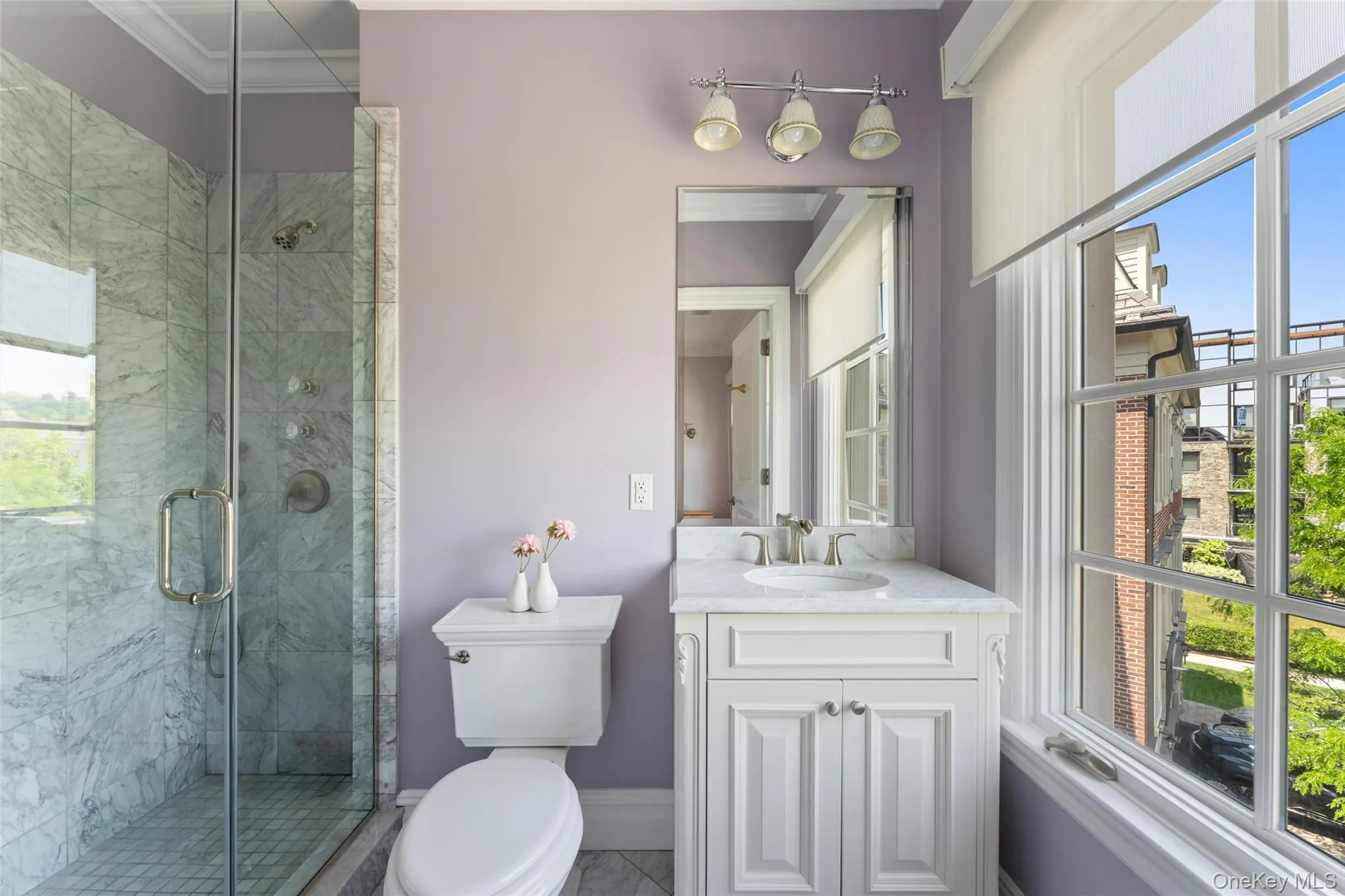 En-suite bathroom En-suite bathroom