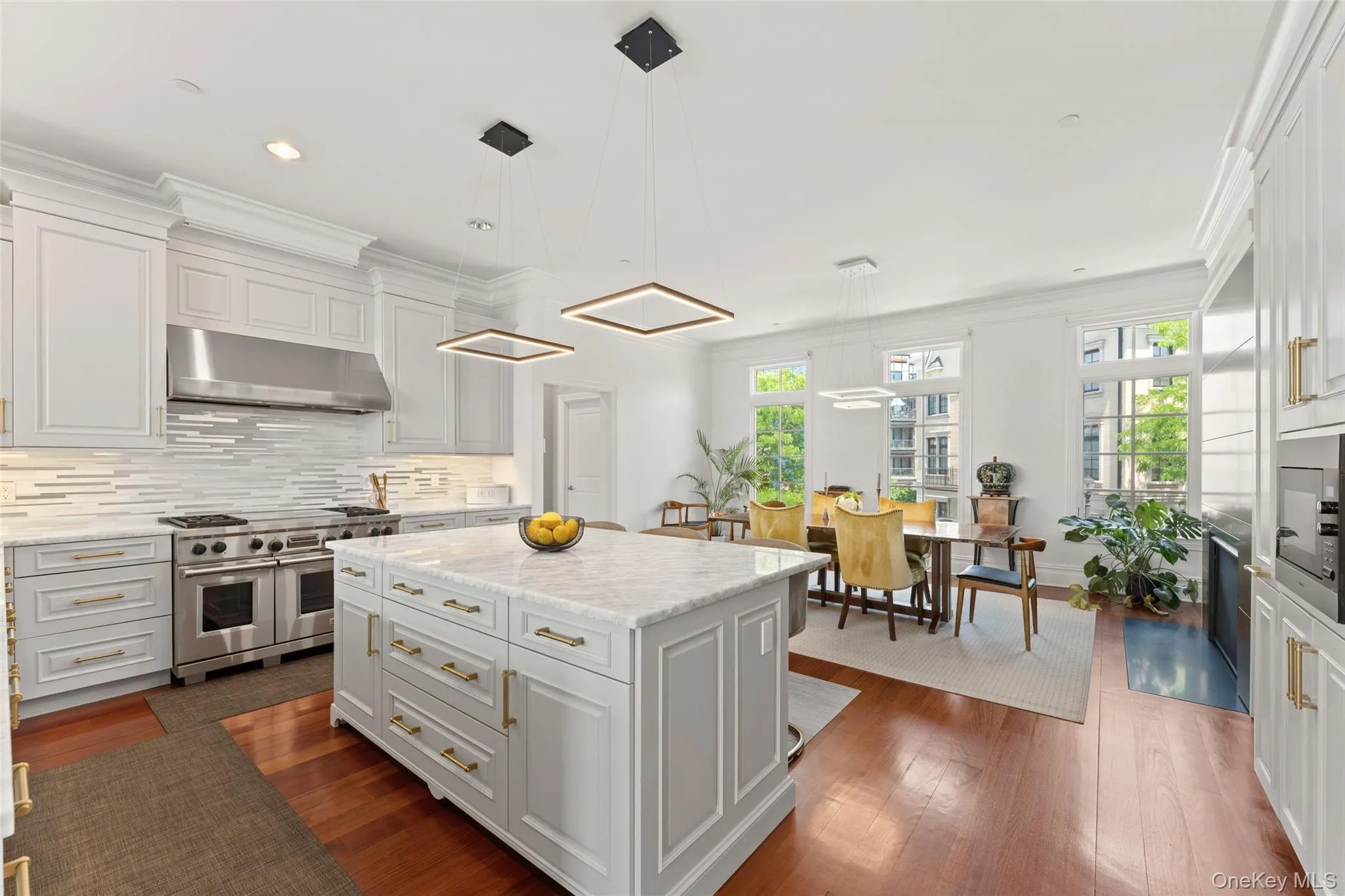 Open concept chef's kitchen Open concept chef's kitchen