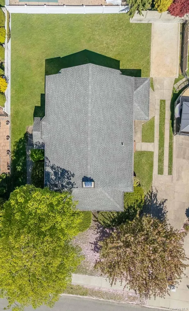 27 Center Drive, New York, NY, 3 Bedrooms Bedrooms, 6 Rooms Rooms,1 BathroomBathrooms,Residential,For Rent,Center,0,994839 27 Center Drive, New York, NY, 3 Bedrooms Bedrooms, 6 Rooms Rooms,1 BathroomBathrooms,Residential,For Rent,Center,0,994839
