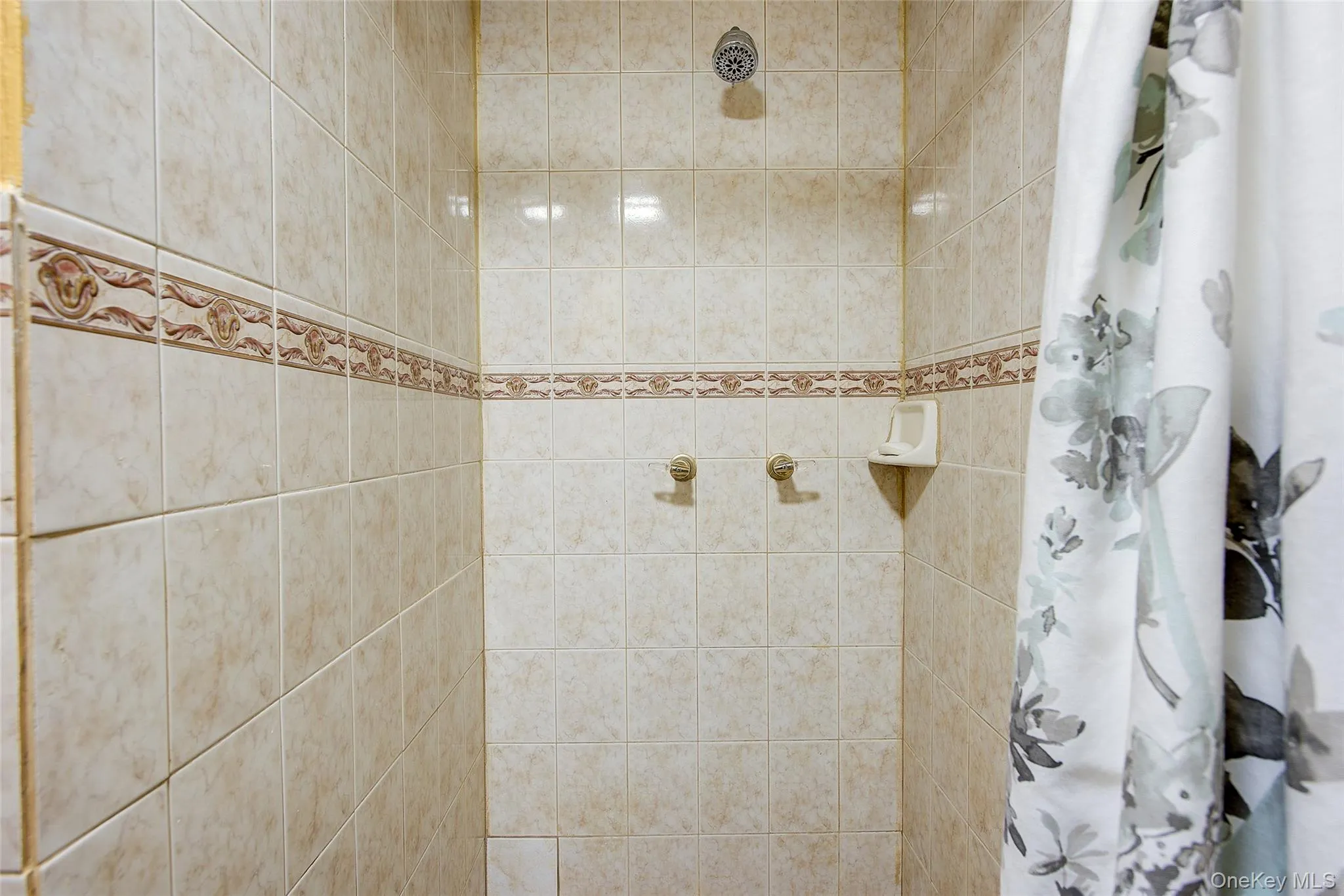 109-18 177th Street, New York, NY, 3 Bedrooms Bedrooms, 9 Rooms Rooms,2 BathroomsBathrooms,Residential,For Rent,177th,0,994856 109-18 177th Street, New York, NY, 3 Bedrooms Bedrooms, 9 Rooms Rooms,2 BathroomsBathrooms,Residential,For Rent,177th,0,994856