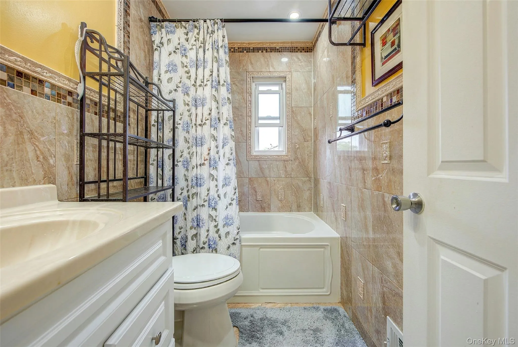 109-18 177th Street, New York, NY, 3 Bedrooms Bedrooms, 9 Rooms Rooms,2 BathroomsBathrooms,Residential,For Rent,177th,0,994856 109-18 177th Street, New York, NY, 3 Bedrooms Bedrooms, 9 Rooms Rooms,2 BathroomsBathrooms,Residential,For Rent,177th,0,994856