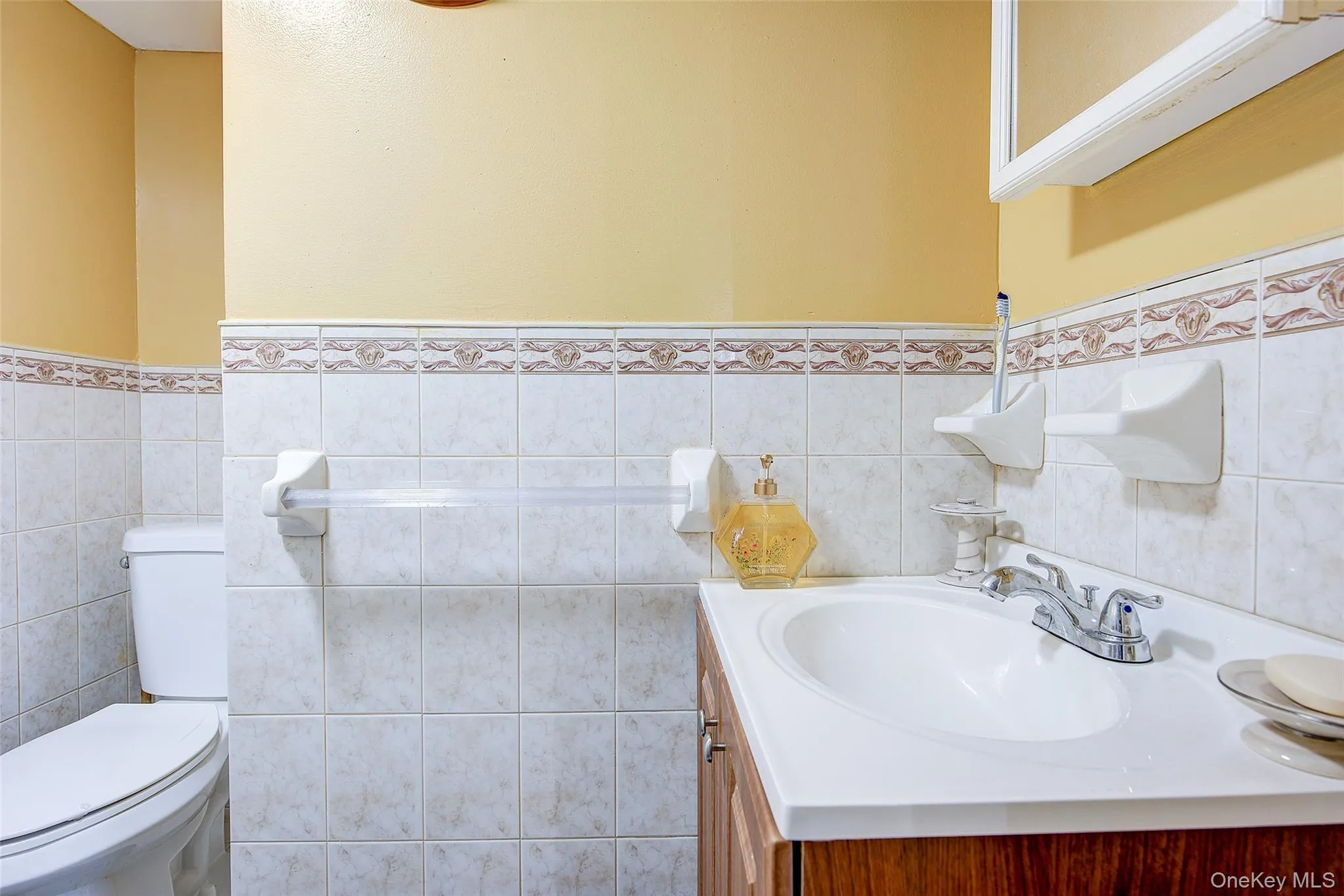 109-18 177th Street, New York, NY, 3 Bedrooms Bedrooms, 9 Rooms Rooms,2 BathroomsBathrooms,Residential,For Rent,177th,0,994856 109-18 177th Street, New York, NY, 3 Bedrooms Bedrooms, 9 Rooms Rooms,2 BathroomsBathrooms,Residential,For Rent,177th,0,994856