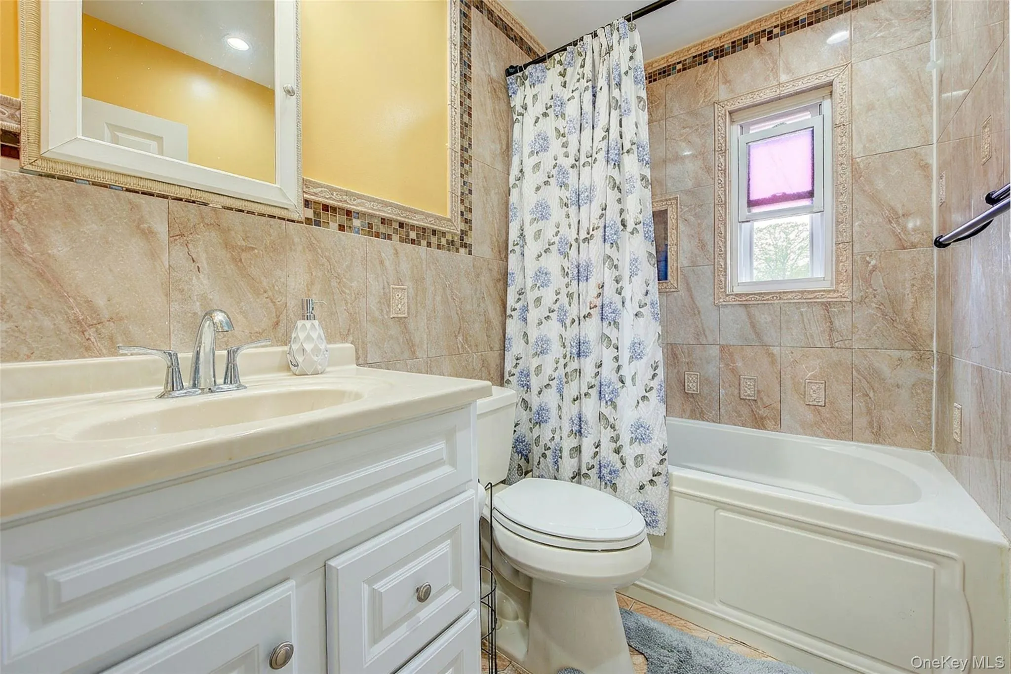 109-18 177th Street, New York, NY, 3 Bedrooms Bedrooms, 9 Rooms Rooms,2 BathroomsBathrooms,Residential,For Rent,177th,0,994856 109-18 177th Street, New York, NY, 3 Bedrooms Bedrooms, 9 Rooms Rooms,2 BathroomsBathrooms,Residential,For Rent,177th,0,994856
