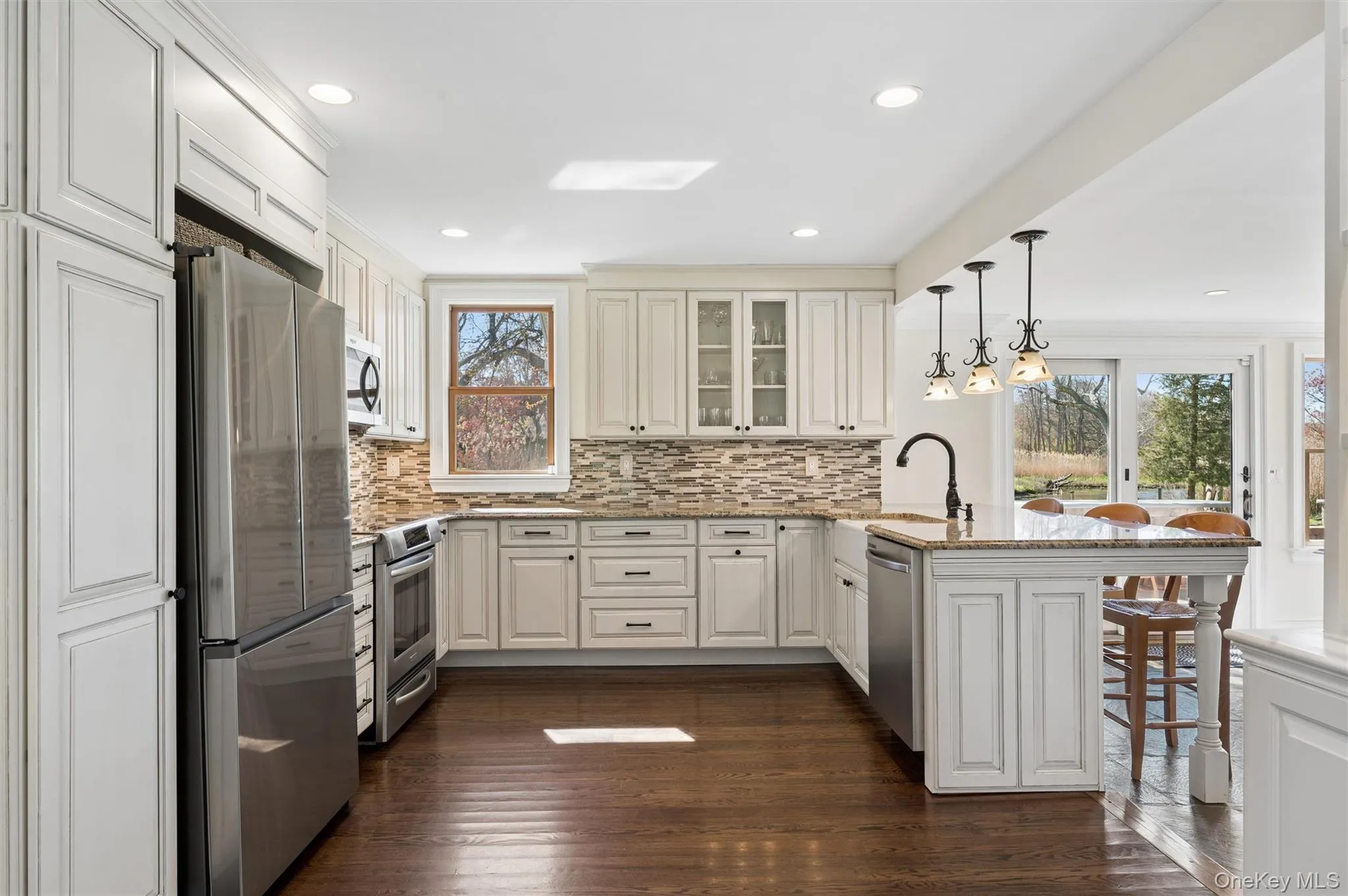111 Country Road, Southampton, NY, 3 Bedrooms Bedrooms, 8 Rooms Rooms,3 BathroomsBathrooms,Residential,For Rent,Country,0,994875 111 Country Road, Southampton, NY, 3 Bedrooms Bedrooms, 8 Rooms Rooms,3 BathroomsBathrooms,Residential,For Rent,Country,0,994875