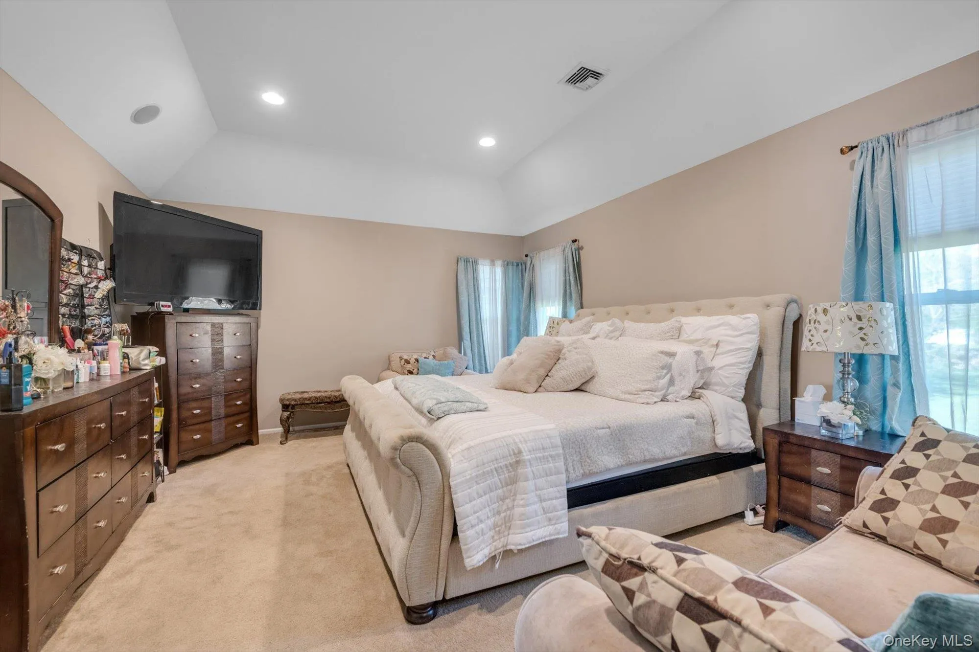 9 Paddock Lane, Brookhaven, NY, 6 Bedrooms Bedrooms, 10 Rooms Rooms,2 BathroomsBathrooms,Residential Sale,For Rent,Paddock,0,994889 9 Paddock Lane, Brookhaven, NY, 6 Bedrooms Bedrooms, 10 Rooms Rooms,2 BathroomsBathrooms,Residential Sale,For Rent,Paddock,0,994889