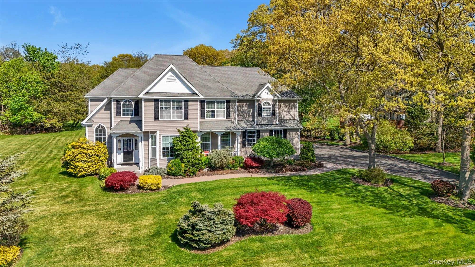 9 Paddock Lane, Brookhaven, NY, 6 Bedrooms Bedrooms, 10 Rooms Rooms,2 BathroomsBathrooms,Residential Sale,For Rent,Paddock,0,994889 9 Paddock Lane, Brookhaven, NY, 6 Bedrooms Bedrooms, 10 Rooms Rooms,2 BathroomsBathrooms,Residential Sale,For Rent,Paddock,0,994889
