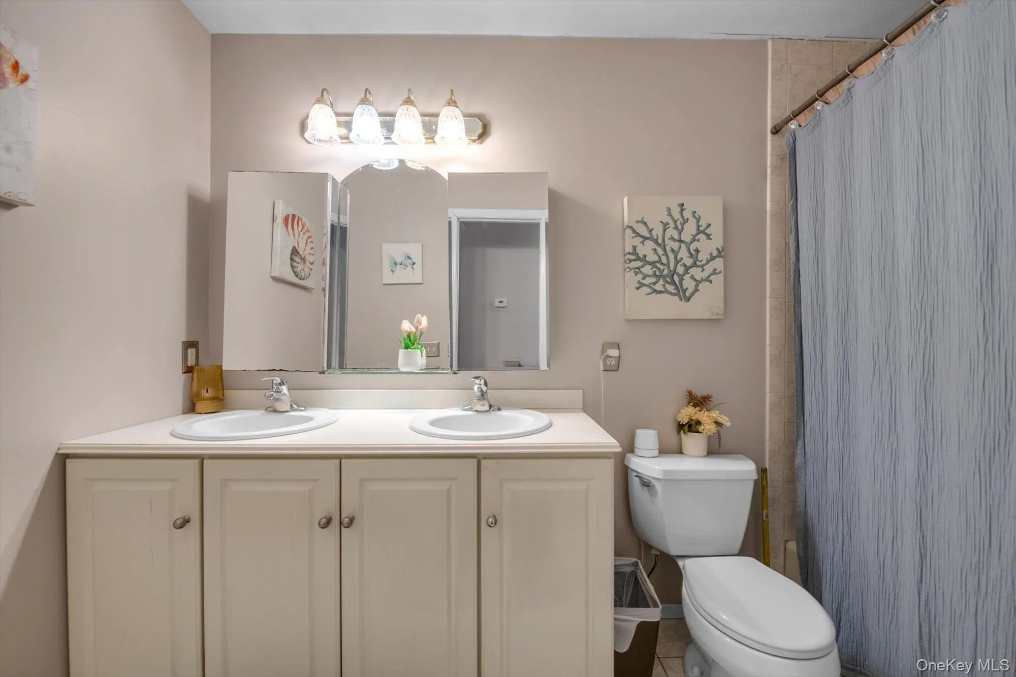 9 Paddock Lane, Brookhaven, NY, 6 Bedrooms Bedrooms, 10 Rooms Rooms,2 BathroomsBathrooms,Residential Sale,For Rent,Paddock,0,994889 9 Paddock Lane, Brookhaven, NY, 6 Bedrooms Bedrooms, 10 Rooms Rooms,2 BathroomsBathrooms,Residential Sale,For Rent,Paddock,0,994889