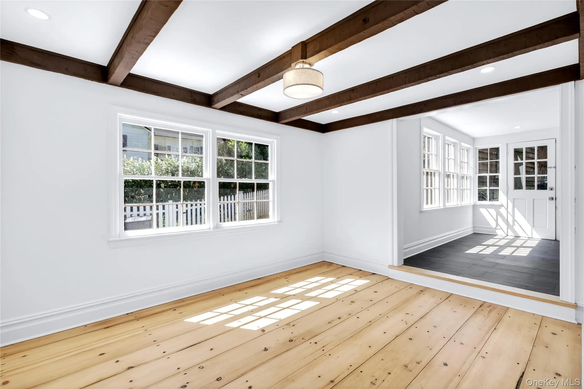 94 Main Street, North Hempstead, NY, 3 Bedrooms Bedrooms, 6 Rooms Rooms,2 BathroomsBathrooms,Residential Lease,For Rent,Main,0,994896 94 Main Street, North Hempstead, NY, 3 Bedrooms Bedrooms, 6 Rooms Rooms,2 BathroomsBathrooms,Residential Lease,For Rent,Main,0,994896
