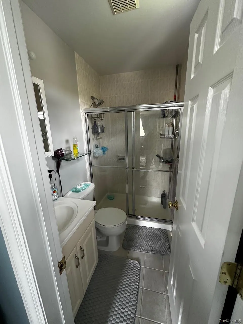 110 Drew Lane, Carmel, NY, 2 Bedrooms Bedrooms, 5 Rooms Rooms,2 BathroomsBathrooms,Residential Lease,For Rent,Drew,0,994930 110 Drew Lane, Carmel, NY, 2 Bedrooms Bedrooms, 5 Rooms Rooms,2 BathroomsBathrooms,Residential Lease,For Rent,Drew,0,994930