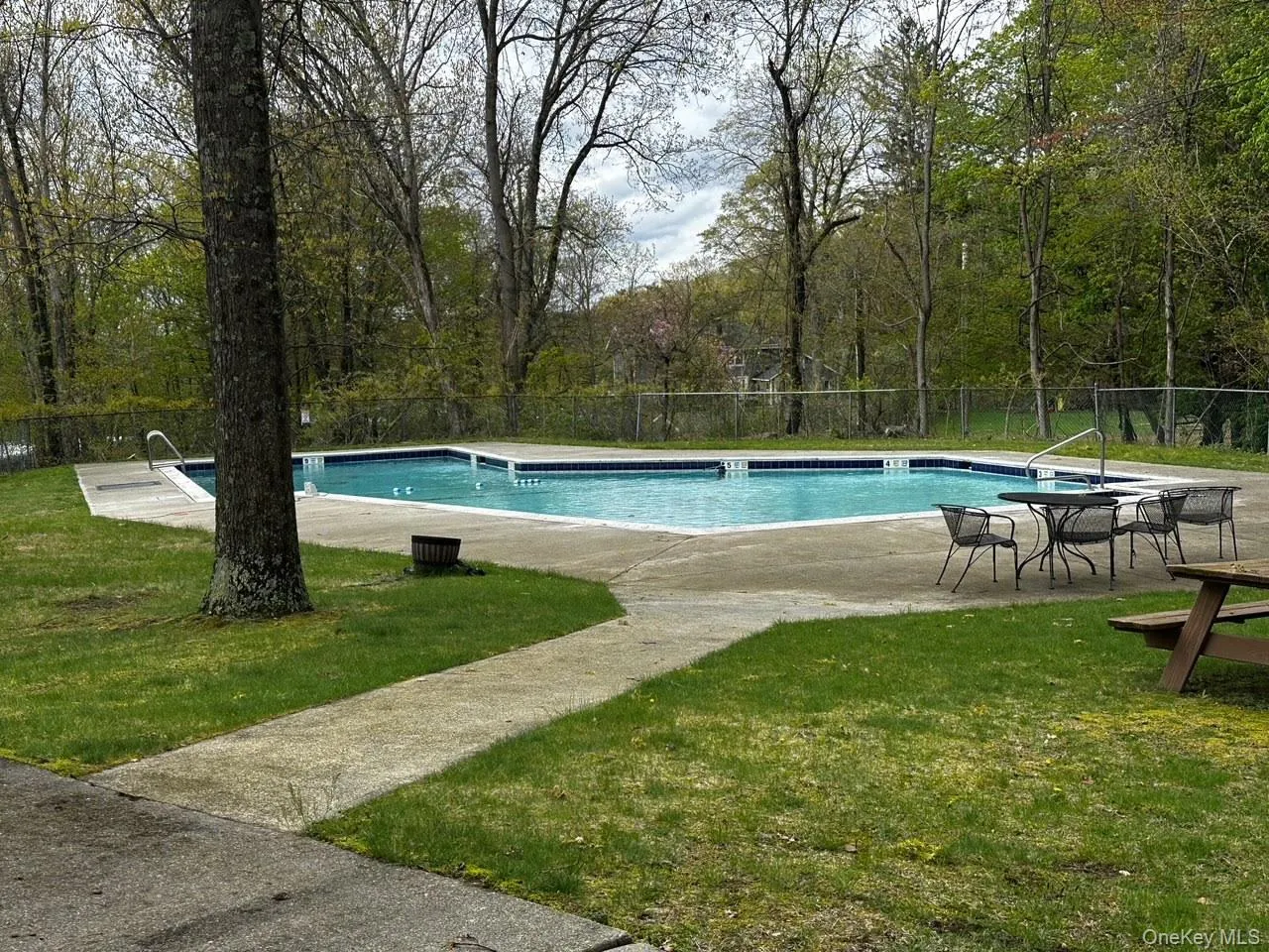 110 Drew Lane, Carmel, NY, 2 Bedrooms Bedrooms, 5 Rooms Rooms,2 BathroomsBathrooms,Residential Lease,For Rent,Drew,0,994930 110 Drew Lane, Carmel, NY, 2 Bedrooms Bedrooms, 5 Rooms Rooms,2 BathroomsBathrooms,Residential Lease,For Rent,Drew,0,994930