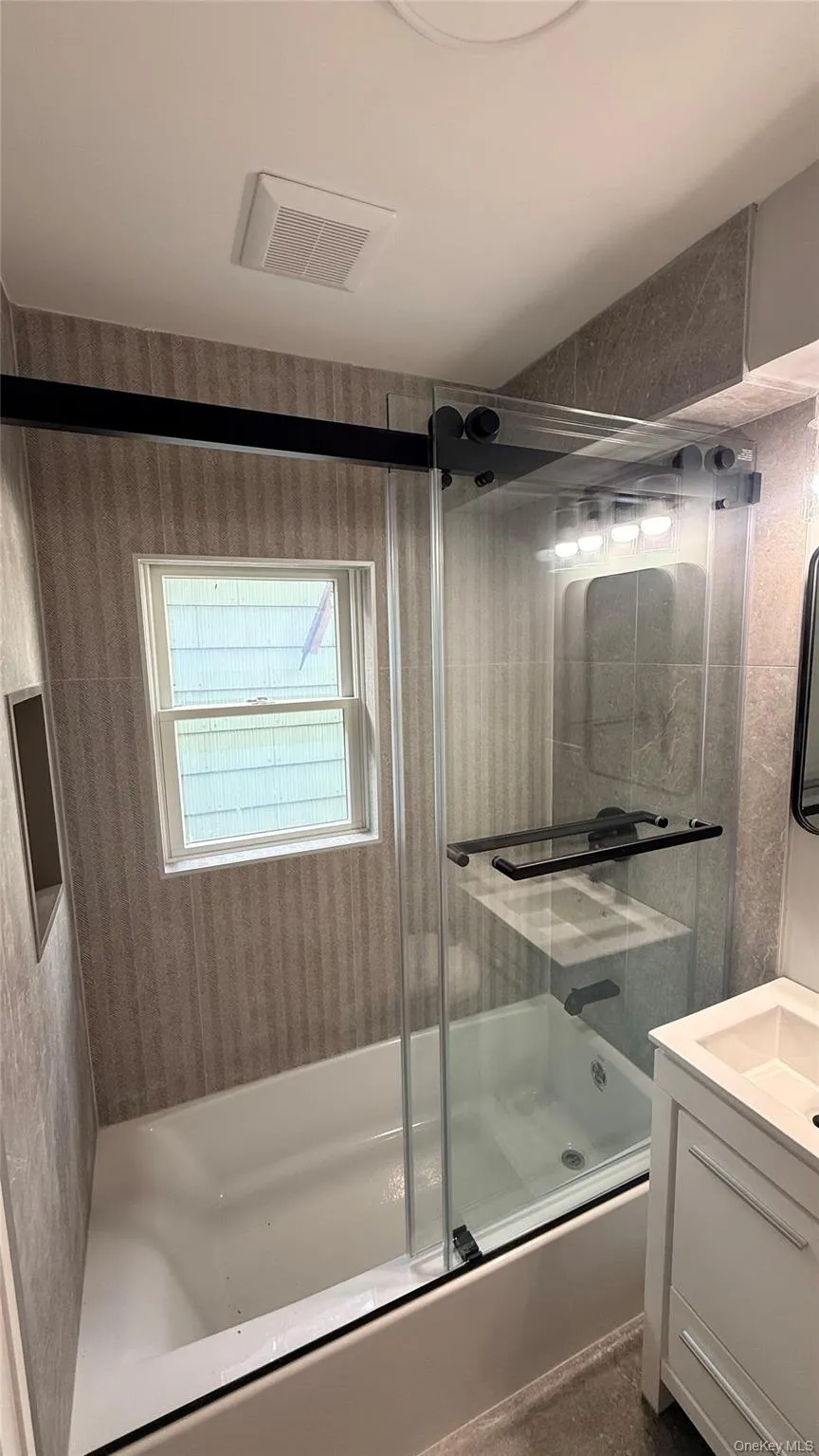 1017 East 92nd Street, New York, NY, 2 Bedrooms Bedrooms, 5 Rooms Rooms,1 BathroomBathrooms,Residential Lease,For Rent,East 92nd Street,0,994937 1017 East 92nd Street, New York, NY, 2 Bedrooms Bedrooms, 5 Rooms Rooms,1 BathroomBathrooms,Residential Lease,For Rent,East 92nd Street,0,994937