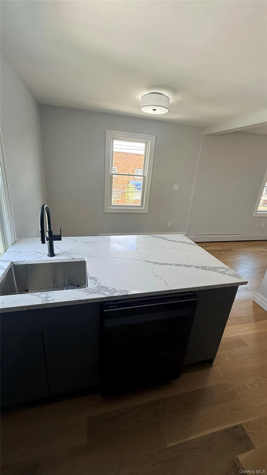 Quartz Countertop Breakfast Island Quartz Countertop Breakfast Island