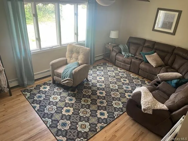 385 Garden Street, Islip, NY, 3 Bedrooms Bedrooms, 7 Rooms Rooms,1 BathroomBathrooms,Residential,For Rent,Garden,0,994942 385 Garden Street, Islip, NY, 3 Bedrooms Bedrooms, 7 Rooms Rooms,1 BathroomBathrooms,Residential,For Rent,Garden,0,994942