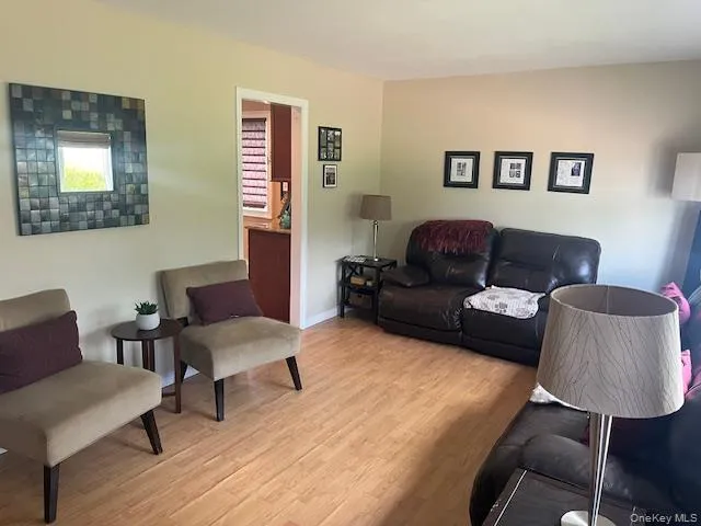 385 Garden Street, Islip, NY, 3 Bedrooms Bedrooms, 7 Rooms Rooms,1 BathroomBathrooms,Residential,For Rent,Garden,0,994942 385 Garden Street, Islip, NY, 3 Bedrooms Bedrooms, 7 Rooms Rooms,1 BathroomBathrooms,Residential,For Rent,Garden,0,994942