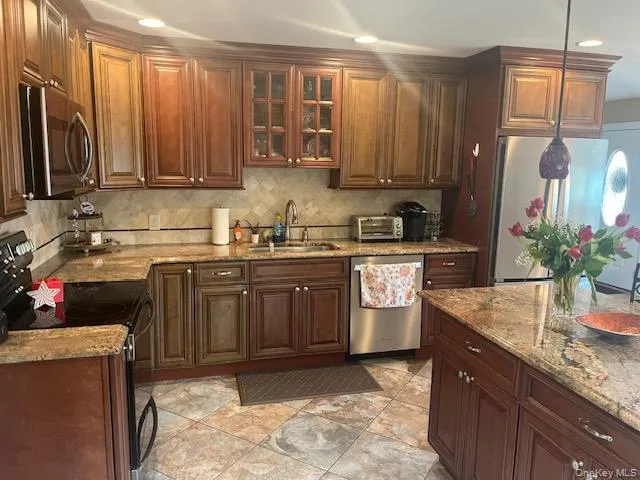 385 Garden Street, Islip, NY, 3 Bedrooms Bedrooms, 7 Rooms Rooms,1 BathroomBathrooms,Residential,For Rent,Garden,0,994942 385 Garden Street, Islip, NY, 3 Bedrooms Bedrooms, 7 Rooms Rooms,1 BathroomBathrooms,Residential,For Rent,Garden,0,994942