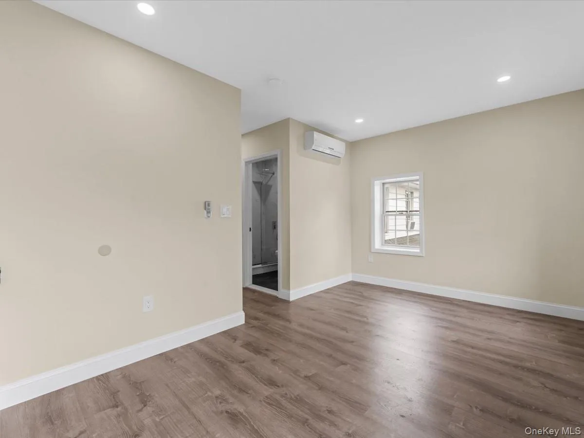 9519 116th Street, New York, NY, 4 Bedrooms Bedrooms, 7 Rooms Rooms,3 BathroomsBathrooms,Residential Lease,For Rent,116th,0,994959 9519 116th Street, New York, NY, 4 Bedrooms Bedrooms, 7 Rooms Rooms,3 BathroomsBathrooms,Residential Lease,For Rent,116th,0,994959