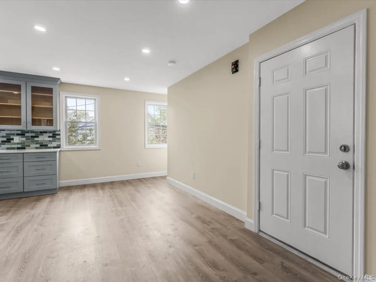 9519 116th Street, New York, NY, 4 Bedrooms Bedrooms, 7 Rooms Rooms,3 BathroomsBathrooms,Residential Lease,For Rent,116th,0,994959 9519 116th Street, New York, NY, 4 Bedrooms Bedrooms, 7 Rooms Rooms,3 BathroomsBathrooms,Residential Lease,For Rent,116th,0,994959