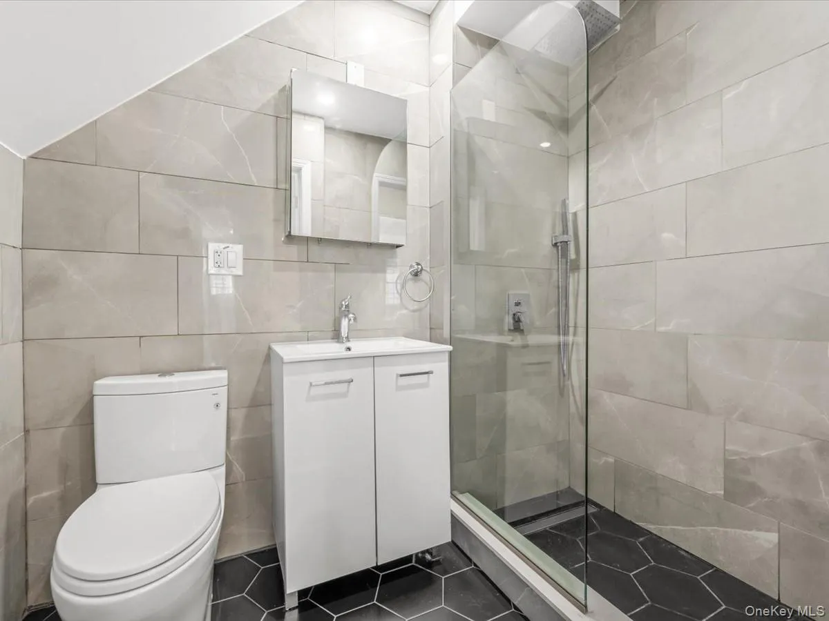 9519 116th Street, New York, NY, 4 Bedrooms Bedrooms, 7 Rooms Rooms,3 BathroomsBathrooms,Residential Lease,For Rent,116th,0,994959 9519 116th Street, New York, NY, 4 Bedrooms Bedrooms, 7 Rooms Rooms,3 BathroomsBathrooms,Residential Lease,For Rent,116th,0,994959
