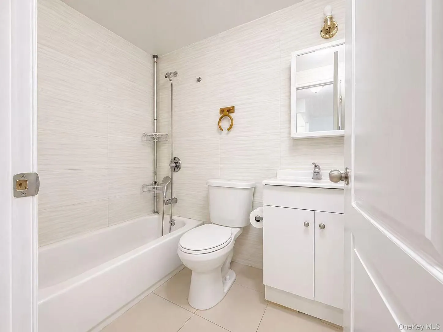 90-17 56 Avenue, New York, NY, 2 Bedrooms Bedrooms, 5 Rooms Rooms,1 BathroomBathrooms,Residential Lease,For Rent,56,0,994971 90-17 56 Avenue, New York, NY, 2 Bedrooms Bedrooms, 5 Rooms Rooms,1 BathroomBathrooms,Residential Lease,For Rent,56,0,994971