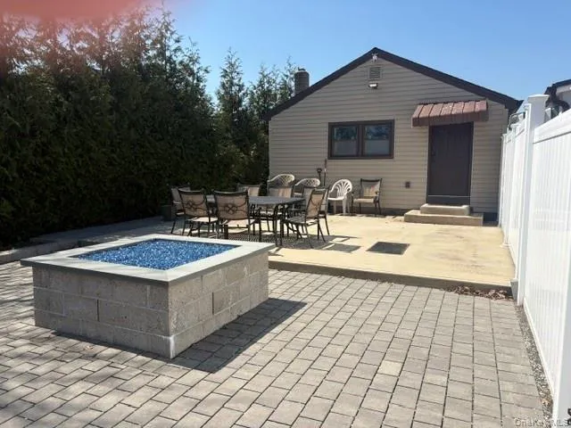 424 Bayville Avenue, Oyster Bay, NY, 1 Room Rooms,1 BathroomBathrooms,Residential Lease,For Rent,Bayville,0,994978 424 Bayville Avenue, Oyster Bay, NY, 1 Room Rooms,1 BathroomBathrooms,Residential Lease,For Rent,Bayville,0,994978