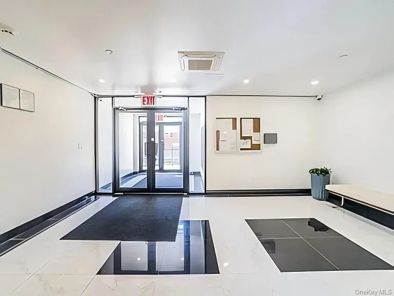 4229 Parsons Boulevard, New York, NY, 3 Bedrooms Bedrooms, 7 Rooms Rooms,2 BathroomsBathrooms,Residential Lease,For Rent,Parsons,0,994988 4229 Parsons Boulevard, New York, NY, 3 Bedrooms Bedrooms, 7 Rooms Rooms,2 BathroomsBathrooms,Residential Lease,For Rent,Parsons,0,994988
