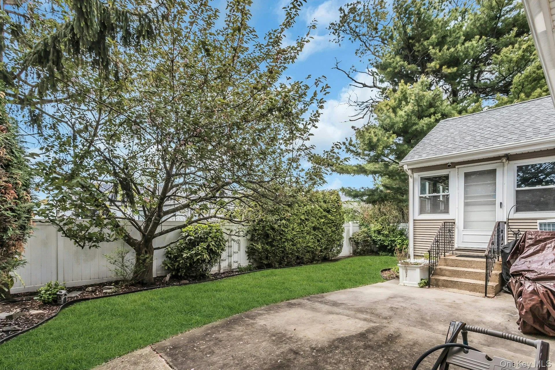 2614 Soper Avenue, Hempstead, NY, 3 Bedrooms Bedrooms, 7 Rooms Rooms,2 BathroomsBathrooms,Residential Sale,For Rent,Soper,0,994989 2614 Soper Avenue, Hempstead, NY, 3 Bedrooms Bedrooms, 7 Rooms Rooms,2 BathroomsBathrooms,Residential Sale,For Rent,Soper,0,994989