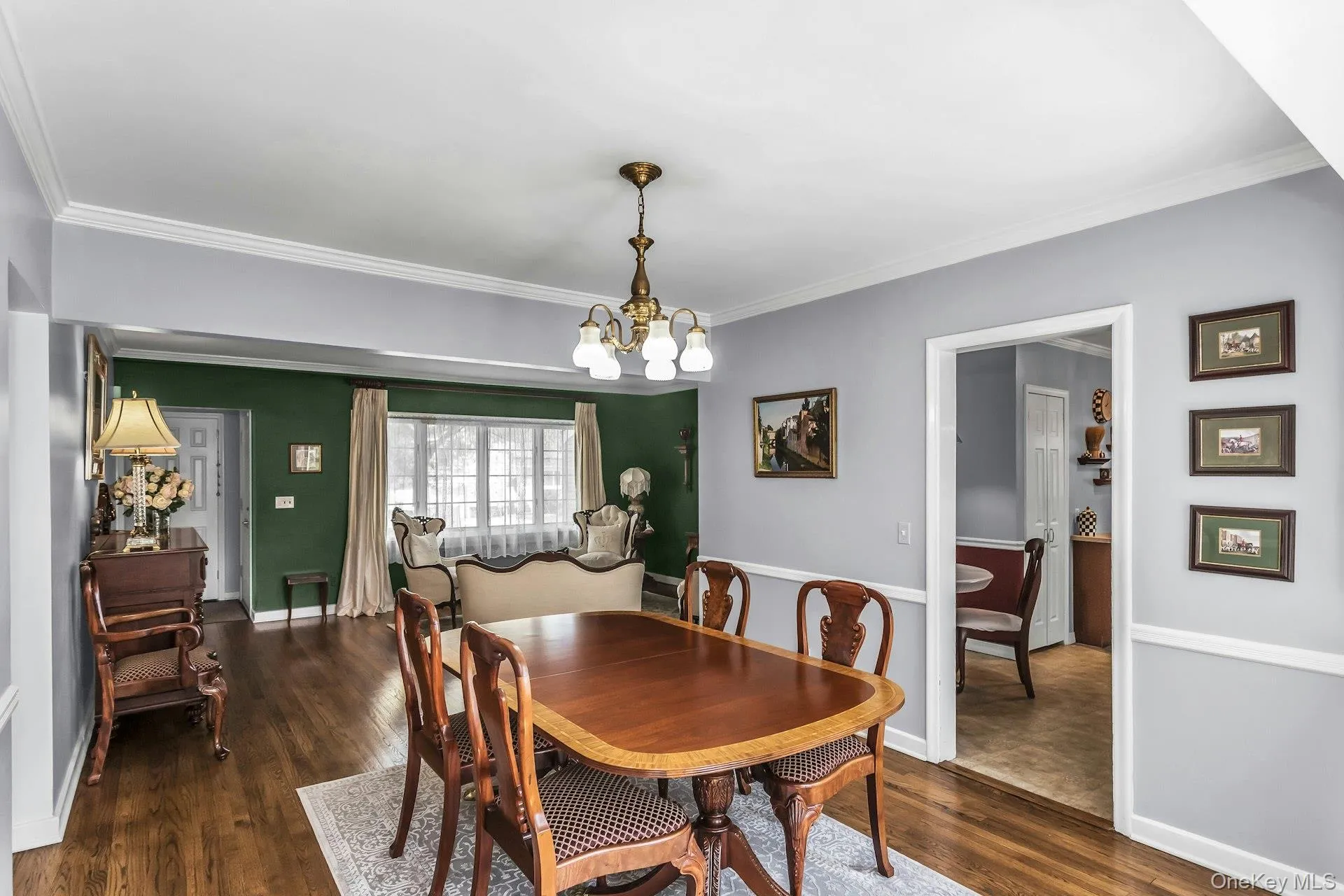 Dining Rm/Living Rm Dining Rm/Living Rm